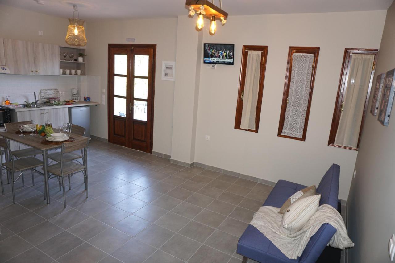 Sea And Creek Villa Katelios Exterior photo