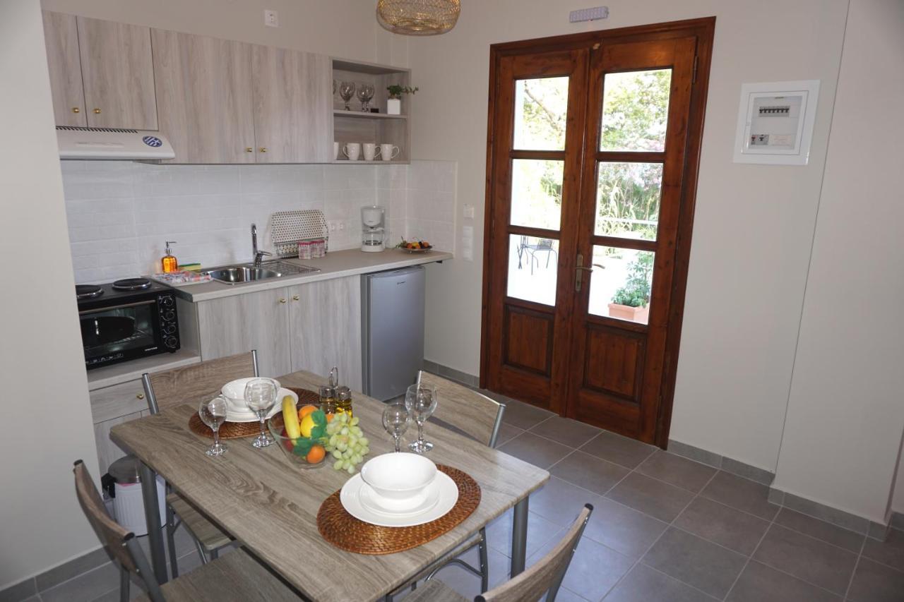 Sea And Creek Villa Katelios Exterior photo