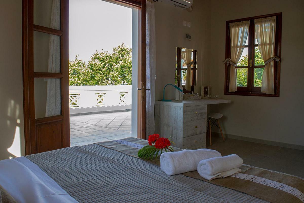 Sea And Creek Villa Katelios Exterior photo